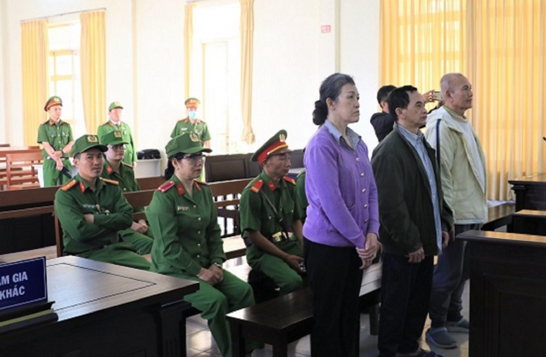 Bài 2: Trò hề “trưng cầu dân ý” và bầu Đào Minh Quân làm tổng thống